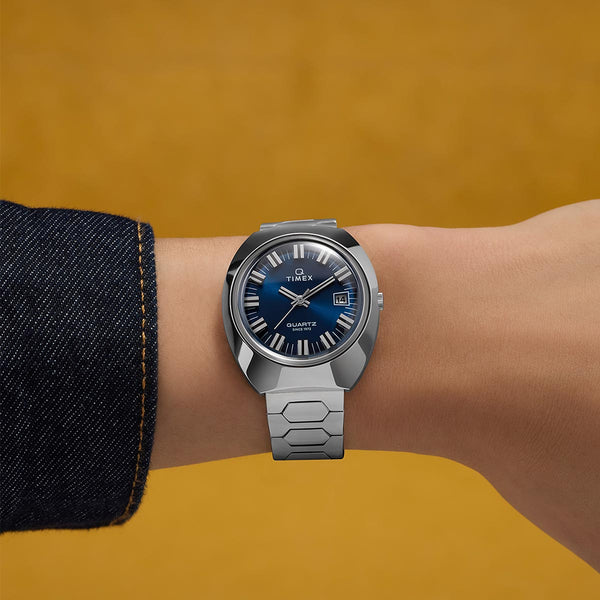 Q Timex 1972 Time Machine TW2Y33100