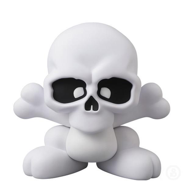 Medicom Toy x Mastermind Japan Skullkid