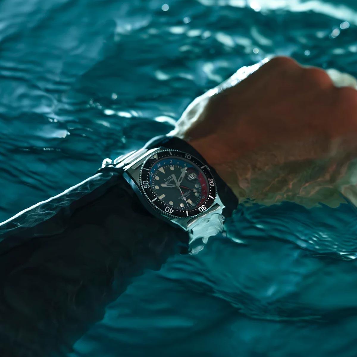 Timex TW2W97300 - Orologio Waterbury GMT x Pan Am® 39mm Timex TW2W97300 - Orologio Waterbury GMT x Pan Am® 39mm