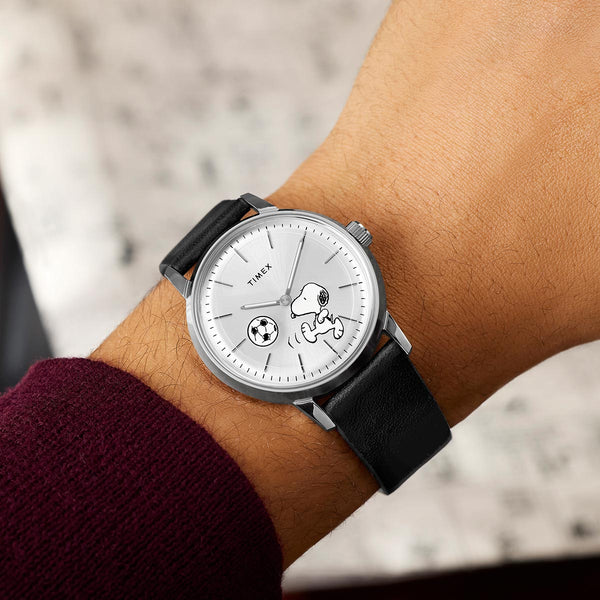 Timex Marlin x Snoopy Soccer Automatic TW2Y53800