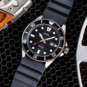Casio Diving Series Black Watch MDV107-1A1